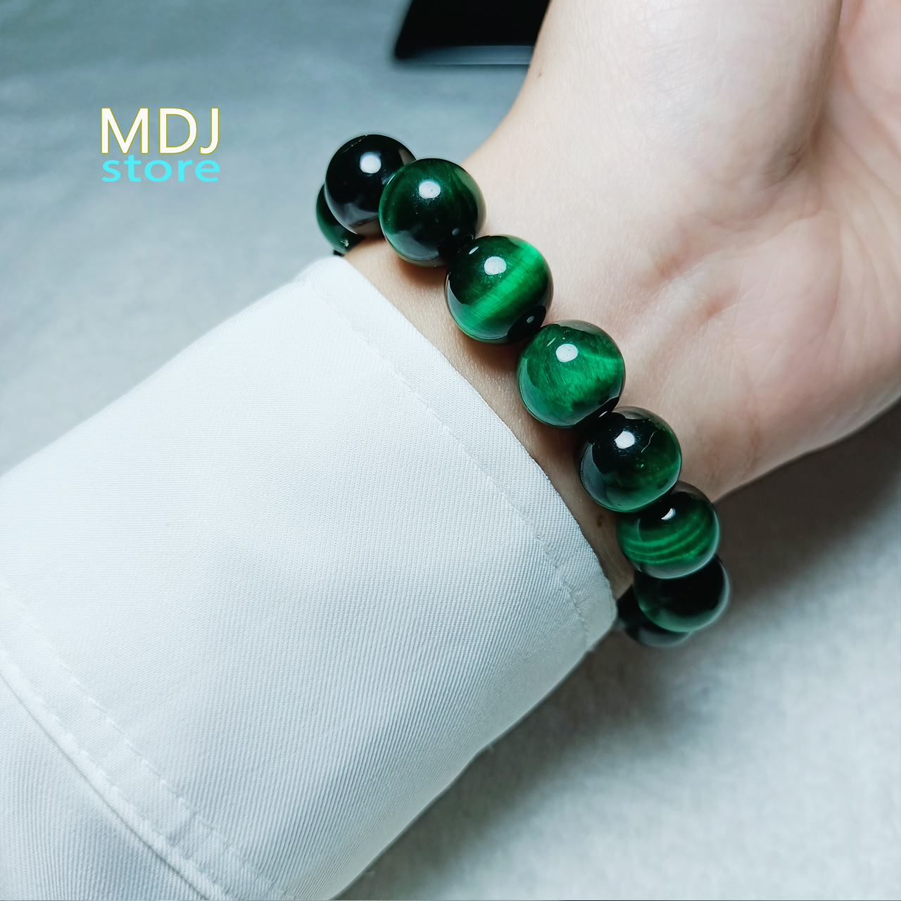 Vòng tay Phong thủy đá Mắt hổ xanh lá MDJ 10 12 li đeo tay nam nữ mệnh mộc và hỏa