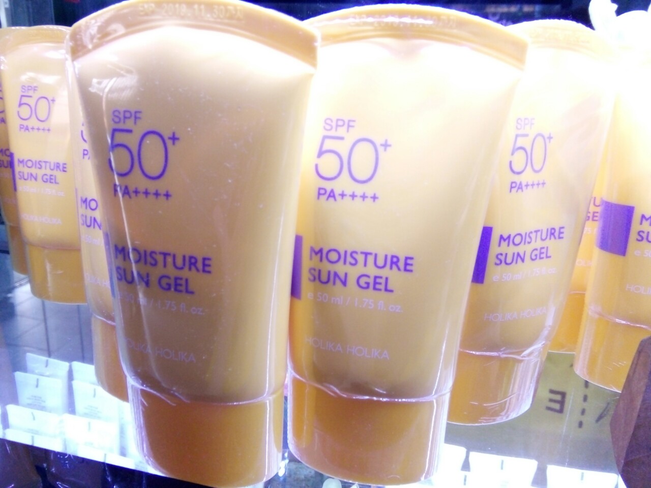 Combo 2 kem chống nắng dưỡng da trắng mịn Holika Holika moisture sun gel SPF50+ PA++++ 50ml