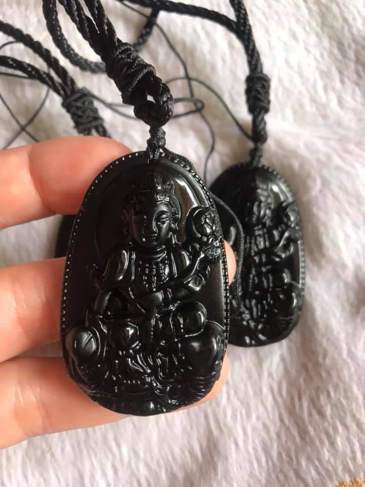 Mặt Phật Độ Mệnh PHỔ HIỀN TRÊN LƯNG VOI ĐÁ MÃ NÃO ĐEN CAO 52MM NGANG 33M NAM THÌN TỴ