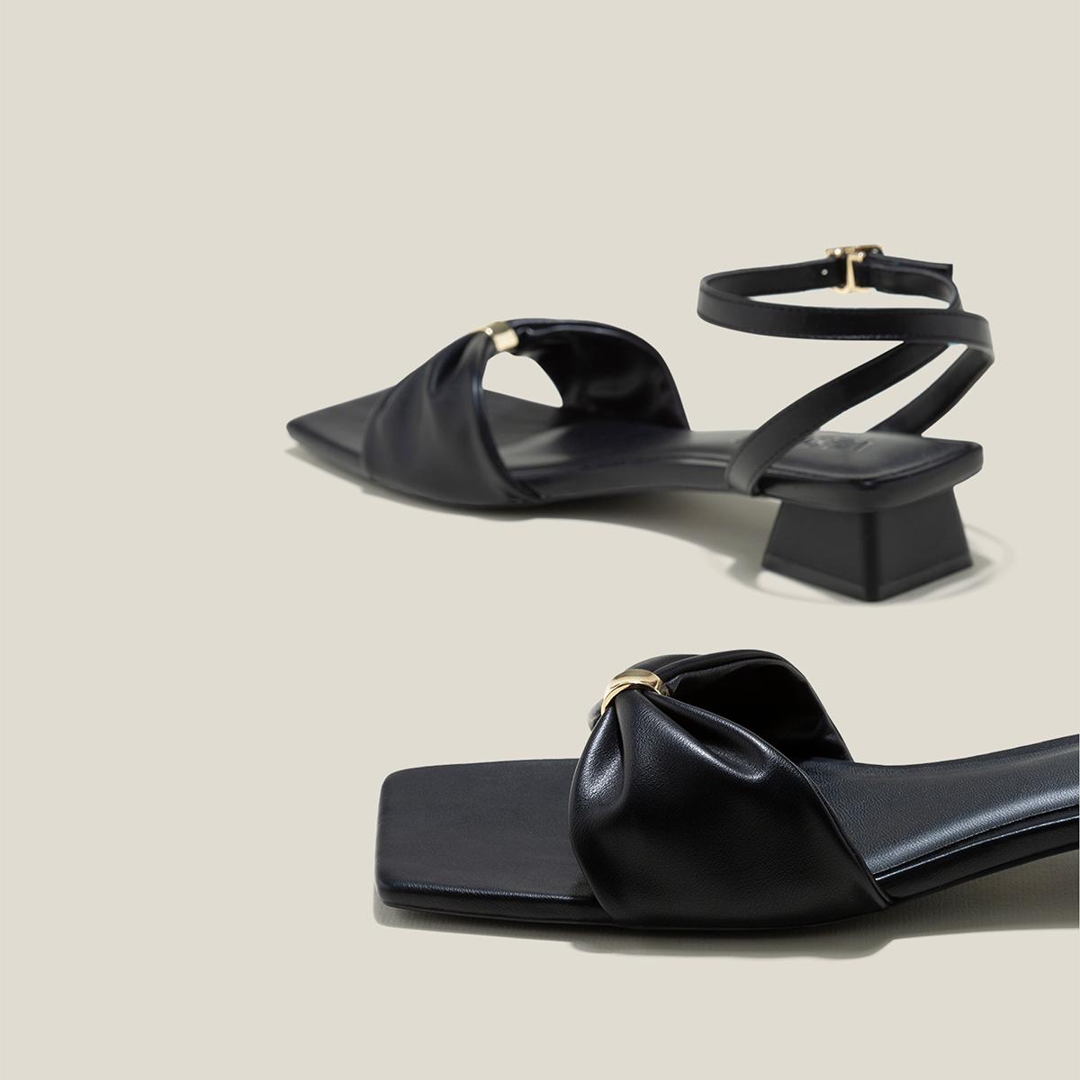 Vascara Giày Sandal Nhấn Quai Nơ Cách Điệu - SDN 0757