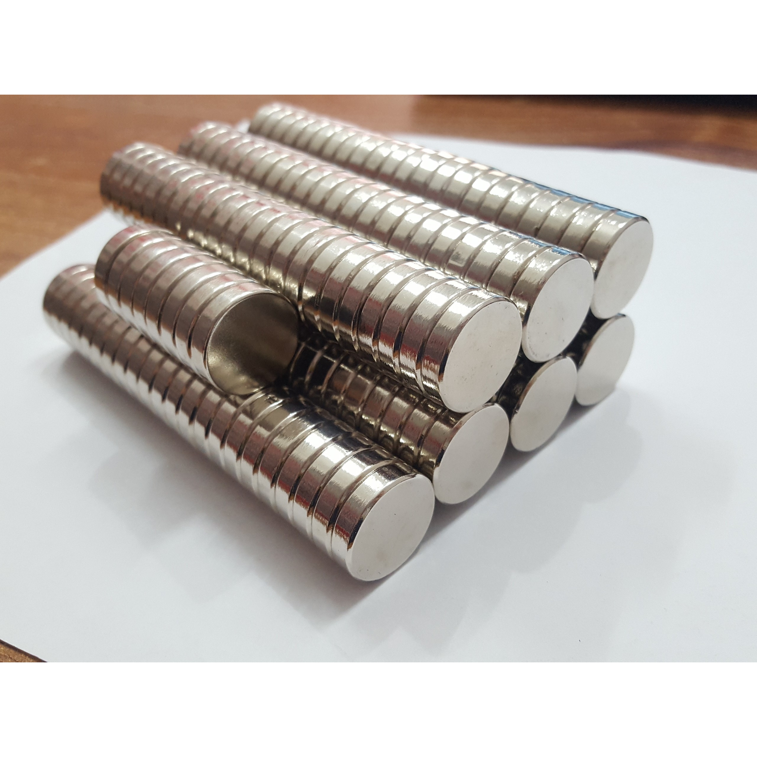 Nam châm viên trắng đất hiếm 20x5mm