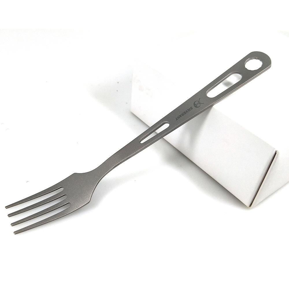Nĩa gắp thức ăn Titanium
