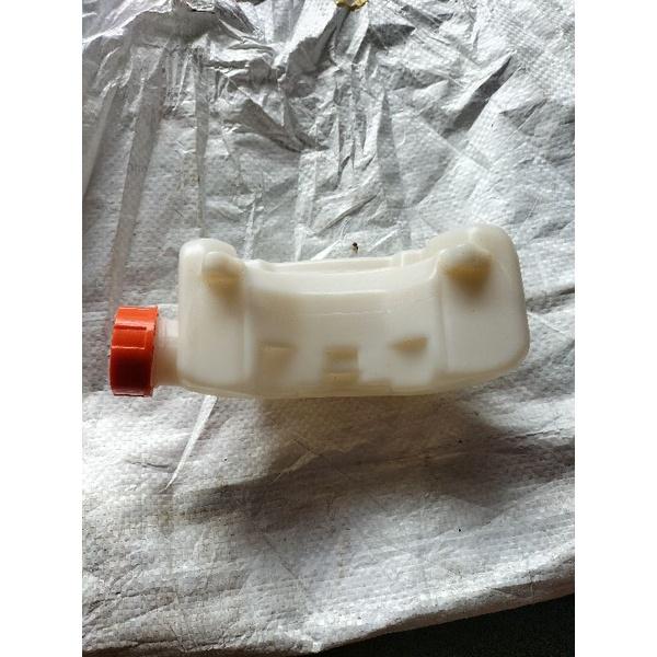 Bình xăng nhựa máy phát cỏ echo 253 dưới