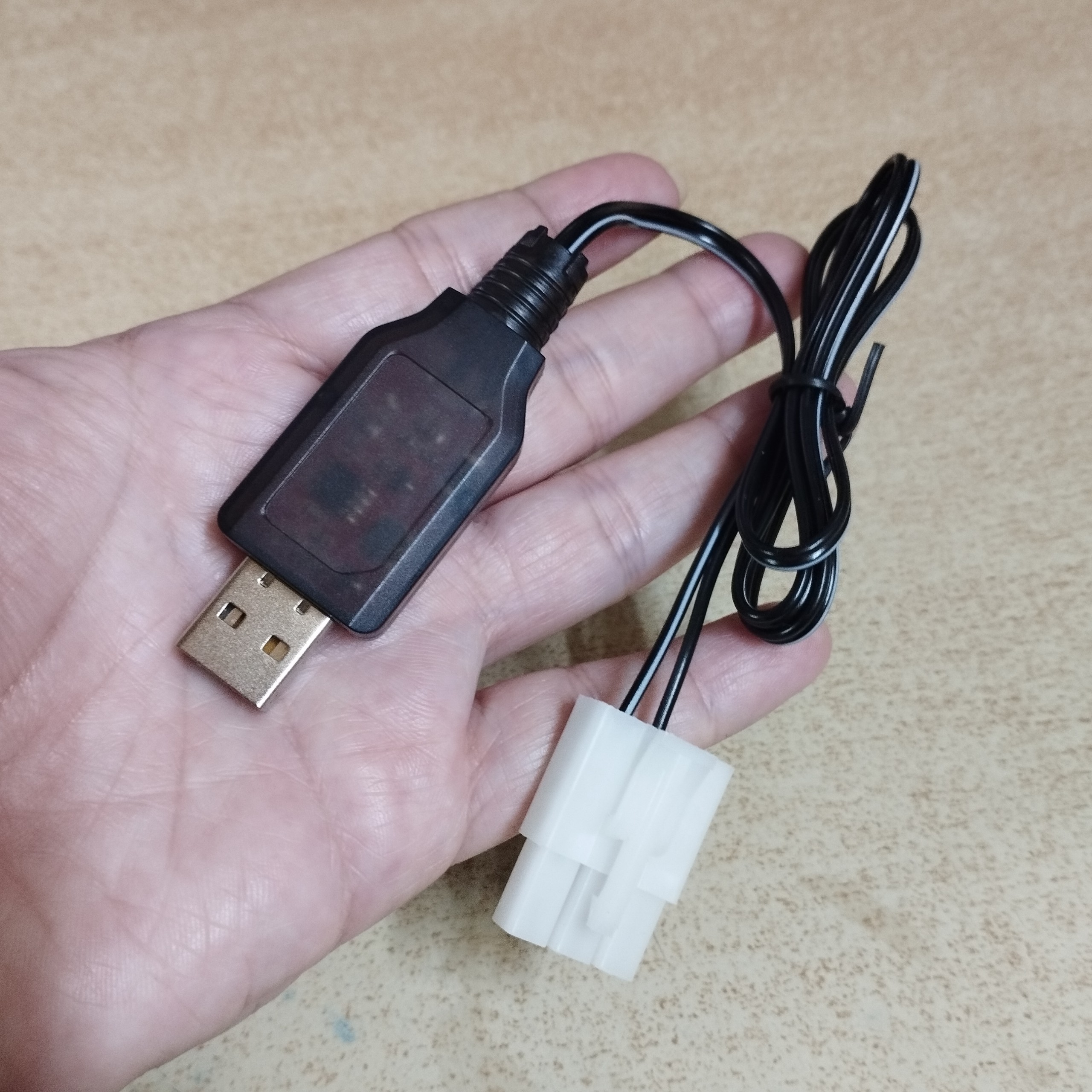 Dây cáp sạc pin 9.6V dung lượng 200mA chân cắm trắng KET3P