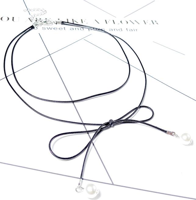 Vòng cổ choker nơ hạt châu đen - DC003