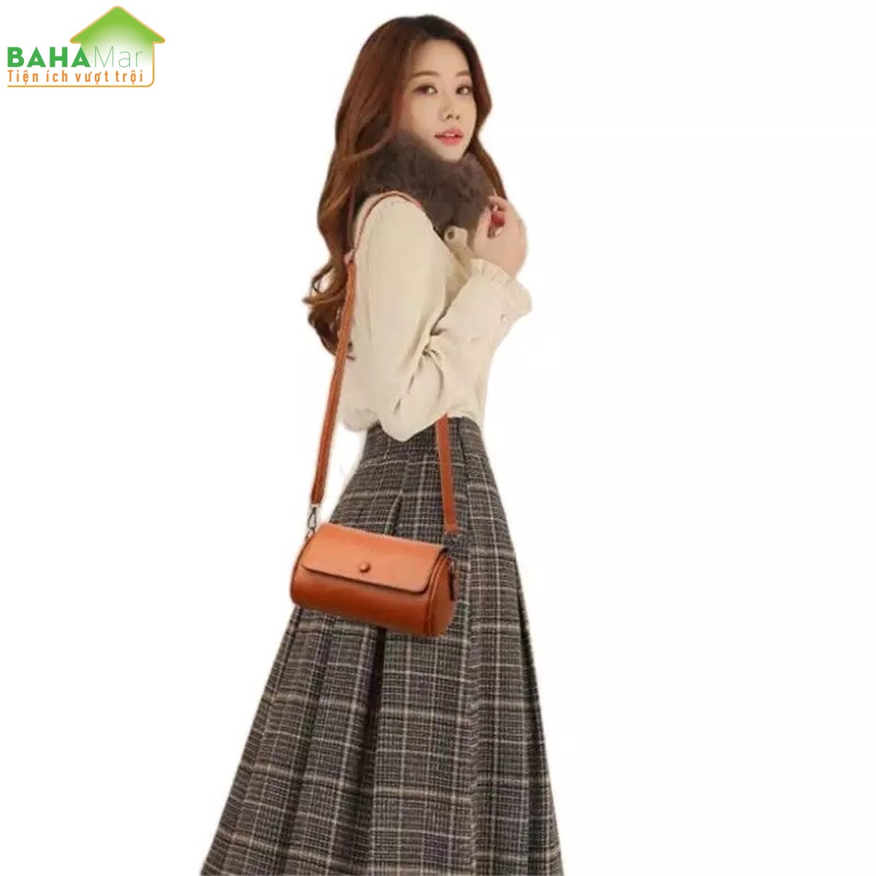 TÚI ĐEO THỜI TRANG PHONG CÁCH BOSTON "BAHAMAR" Túi hình trụ ấn tượng và phong cách 2. Phong cách: Nhật Bản và Hàn Quốc