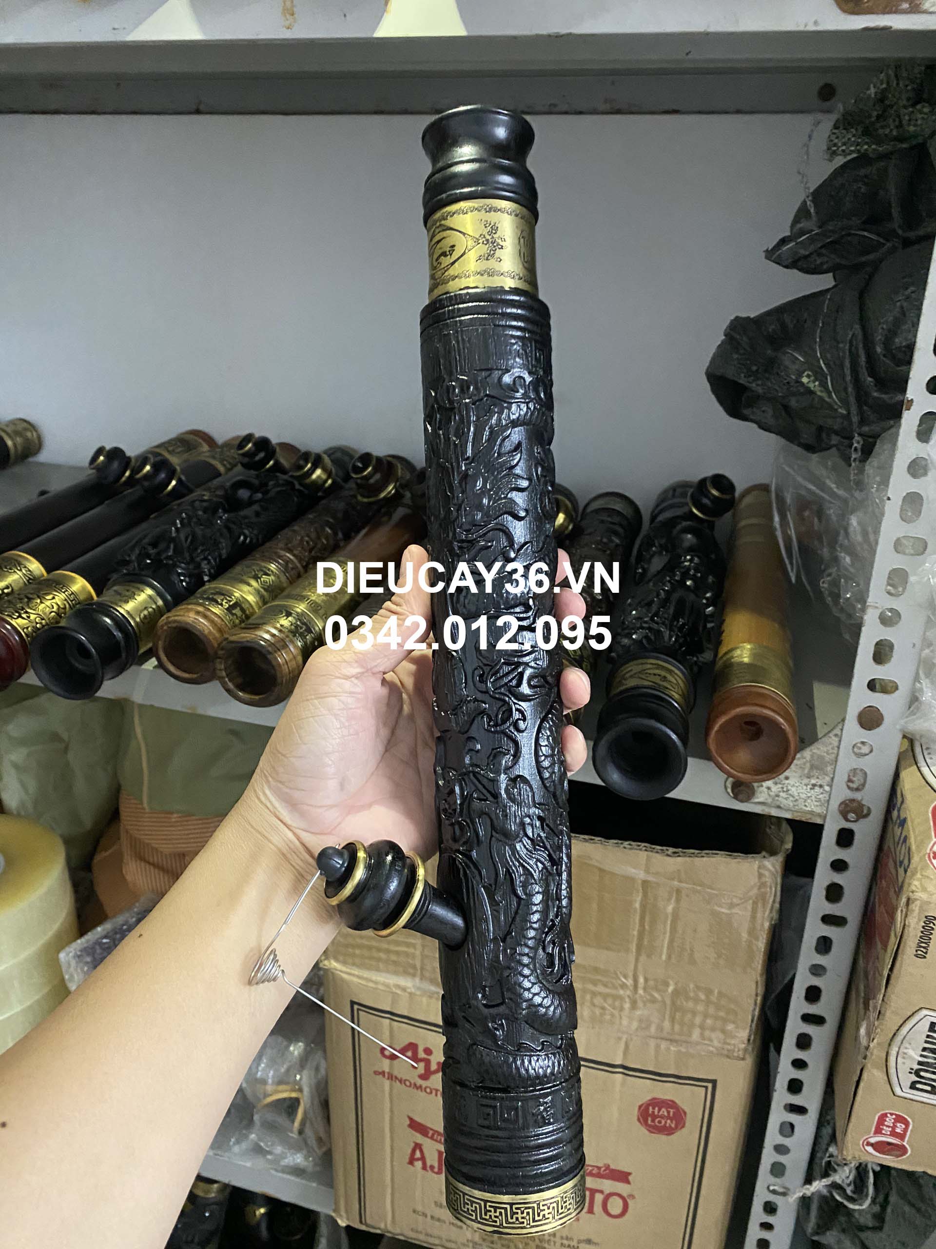Điếu Cày Gỗ Mun Đen Mini 40Cm Rút 60cm Chống Đổ Nước Khắc Rồng