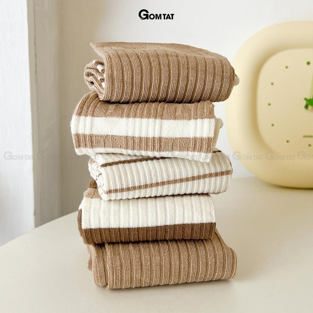 Tất nữ cổ cao GOMTAT phong cách Hàn Quốc phối màu kem và nâu, chất liệu cotton nhẹ mềm mại thấm hút thoáng khí - KOGOT-PO-3020-1DOI