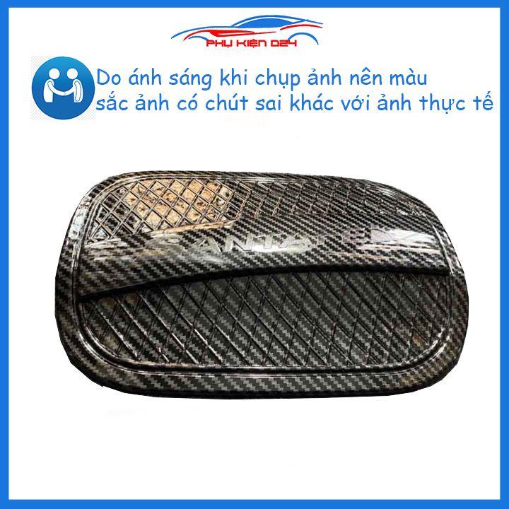 Ốp nắp bình xăng Santafe 2019-2020 vân cacbon chống trầy trang trí ô tô