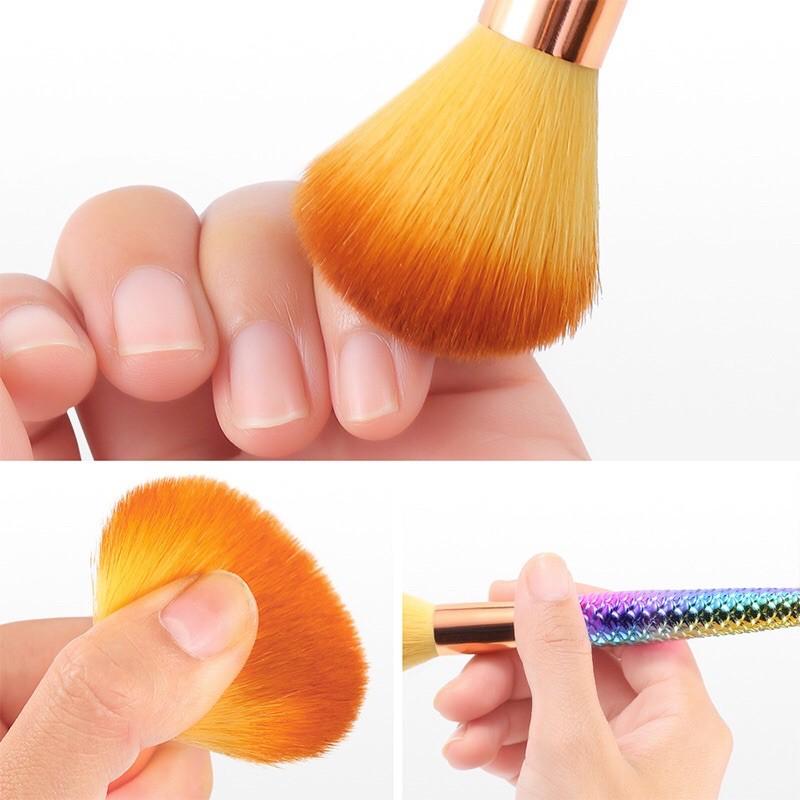 Cọ phủi bụi móng, cọ chổi phủi bụi đầu tròn,cán dài, lông mịn, phụ kiện nail xinh shop