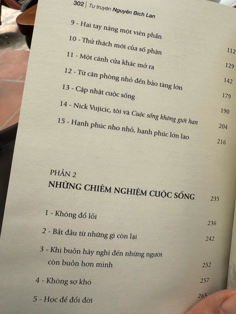 (Tự truyện Nguyễn Bích Lan) KHÔNG GỤC NGÃ – Nguyễn Bích Lan – First news – NXB Phụ nữ Việt Nam