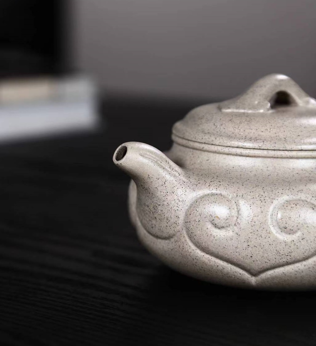 Ấm Tử Sa Nghi Hưng Phỏng Cổ Như Ý 280 ml