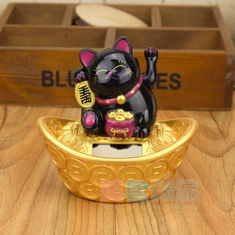 Chú Mèo May Mắn Ngồi Trên Thỏi Vàng DRU-Hàng Chính Hãng