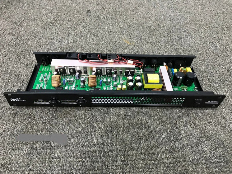 Cục đẩy công suất D2400 Class D 2