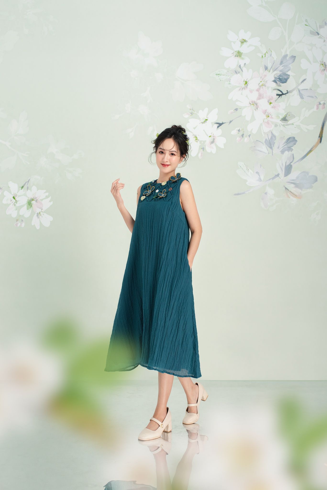 OLV - Đầm Berty Embro Dress