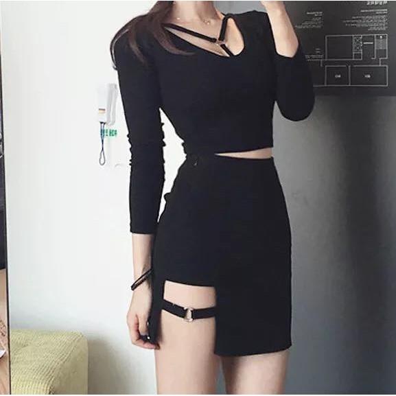 Chân Váy Bút Chì Phối Khoen Sành Điệu
