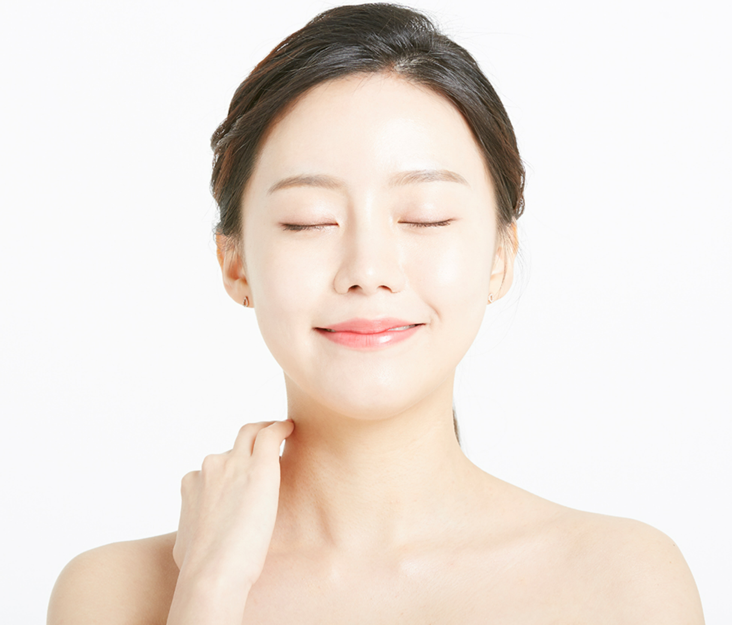 Sữa Rửa Mặt Sạch Sâu Chiết Xuất Quả Thanh Yên Và Ceramide Kracie Naive Face Wash 130g