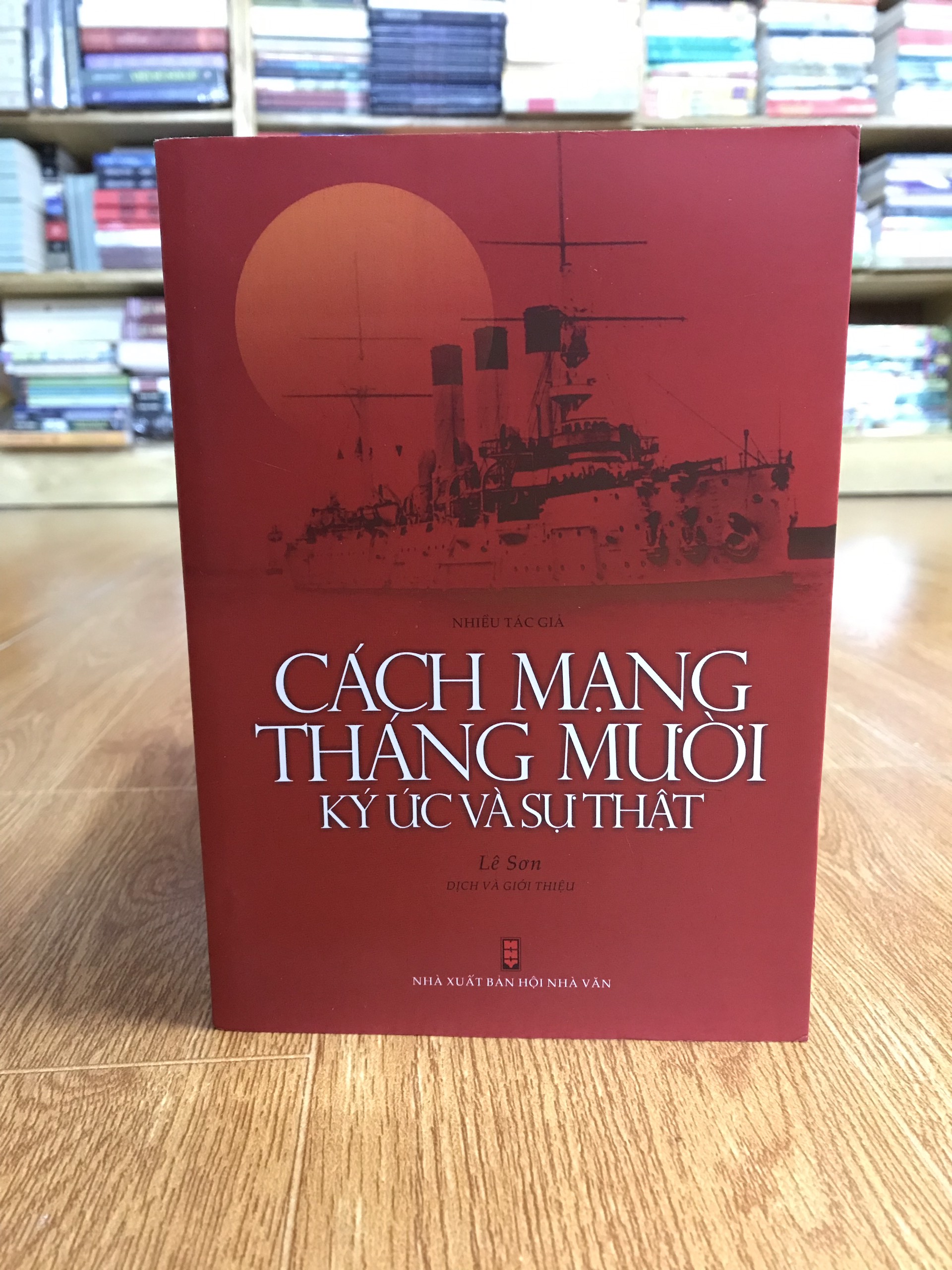 Cách Mạng Tháng Mười Nga - Ký Ức Và Sự Thật