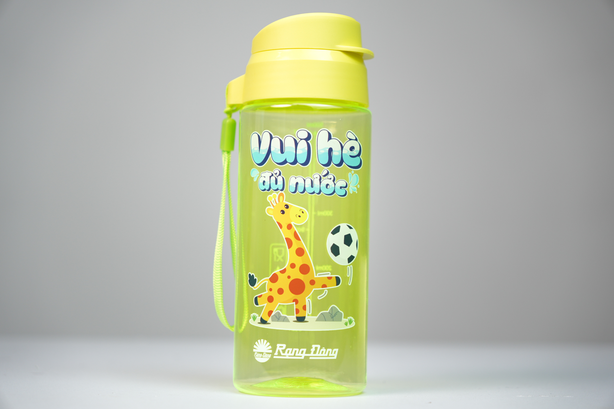 Bình nước cầm tay họa tiết thú cưng kèm dây đeo bình điều chỉnh độ dài, dung tích 500ml, in họa tiết thú cưng bắt mắt – Vàng