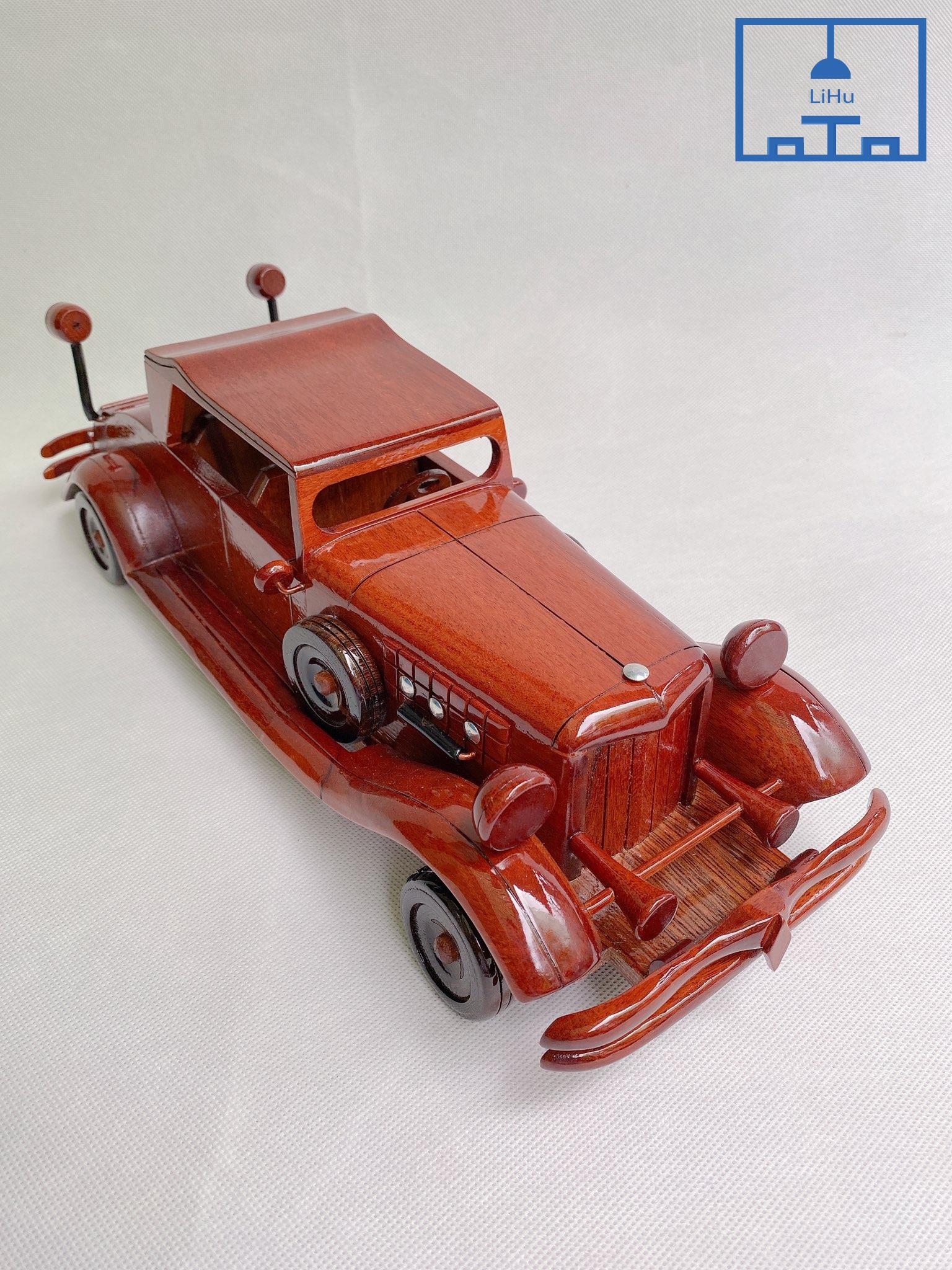 Xe ô tô DUSENBURG làm bằng gỗ nguyên chất - Size 32x12x10cm