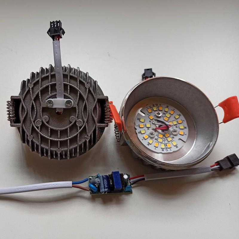 Đèn âm trần 7W viền vàng phi 90 3 chế độ màu siêu bền , giá tốt , ánh sáng đẹp - có đủ cả nguồn
