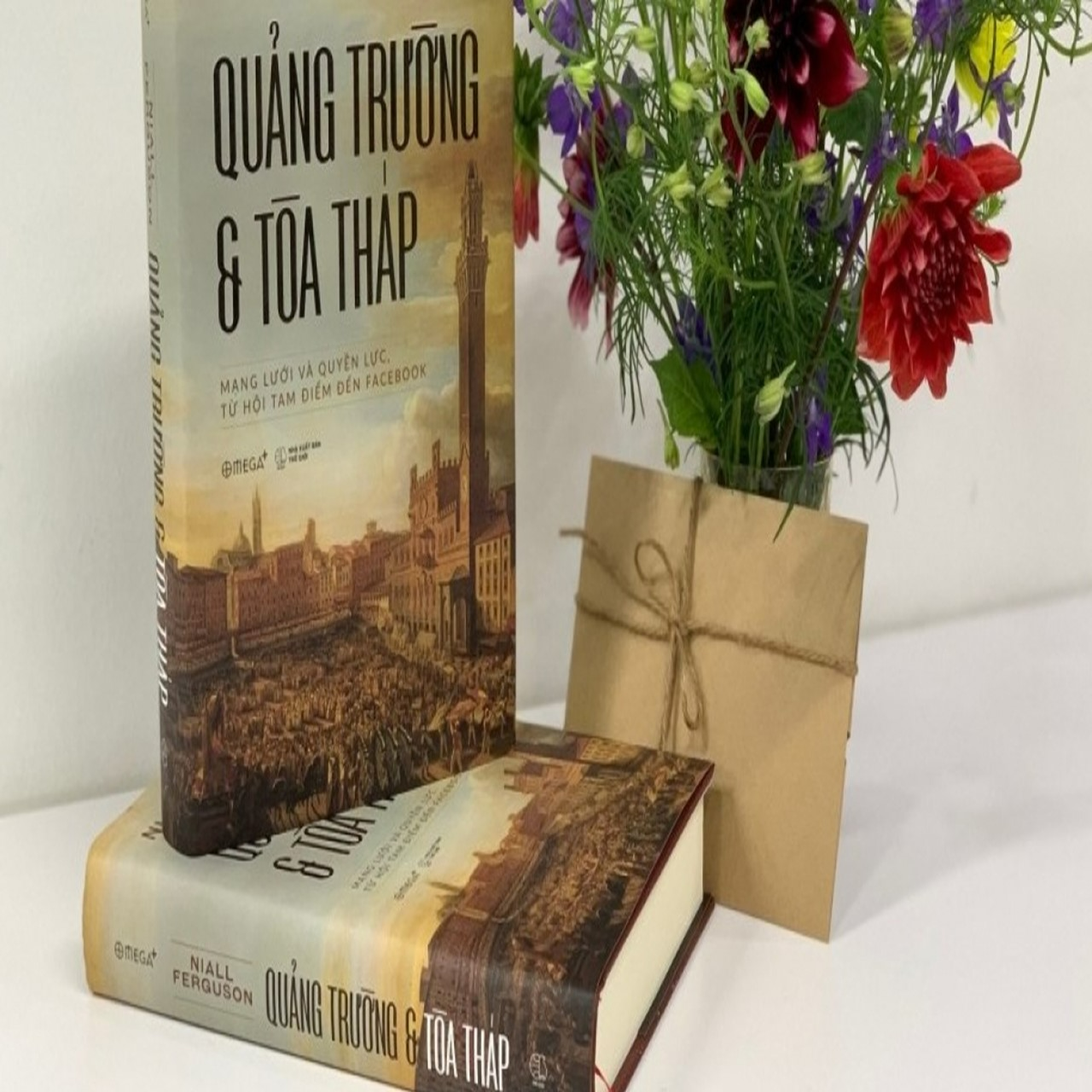 Quảng Trường và Tòa Tháp