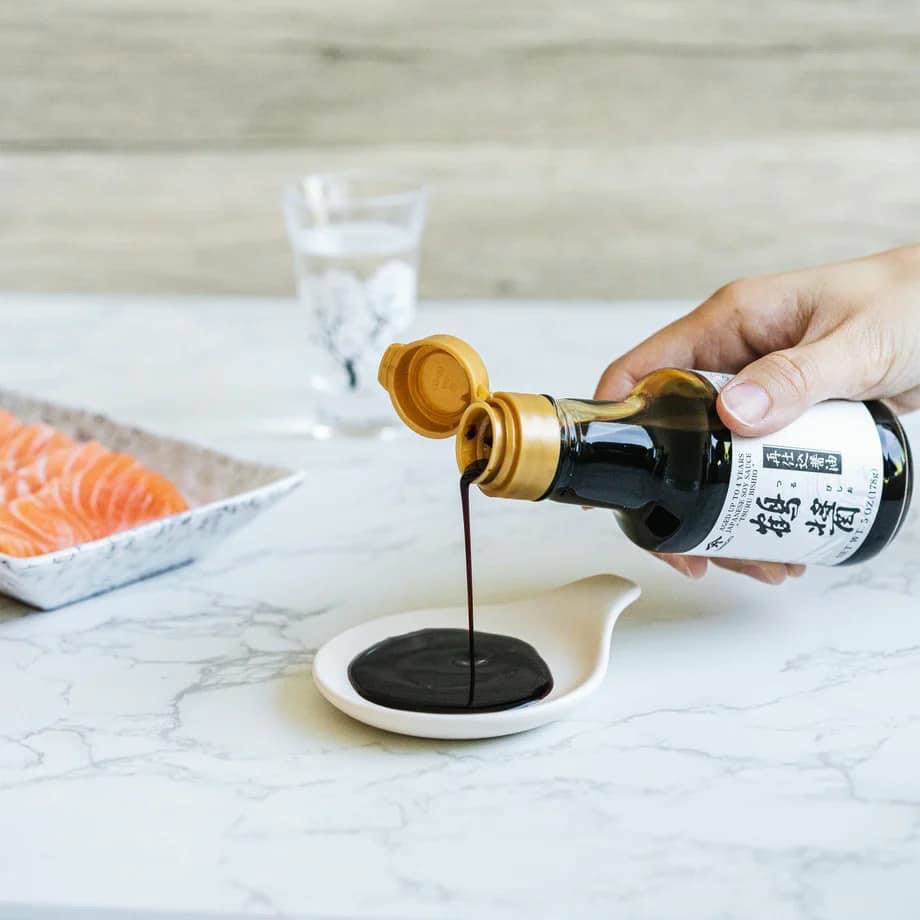 NƯỚC TƯƠNG CAO CẤP NHẬT BẢN YAMAROKU TSURUBISHIO / YAMAROKU JAPANESE TSURUBISHIO PREMIUM SOY SAUCE