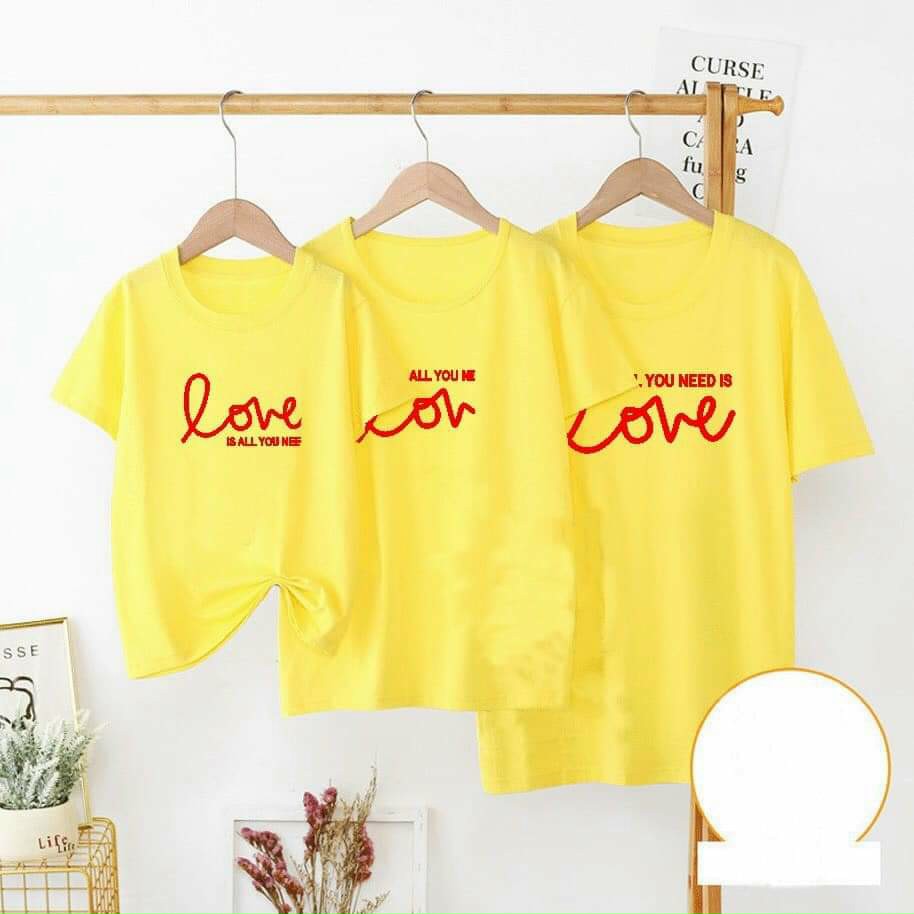Áo thun Love tay ngắn cổ tròn