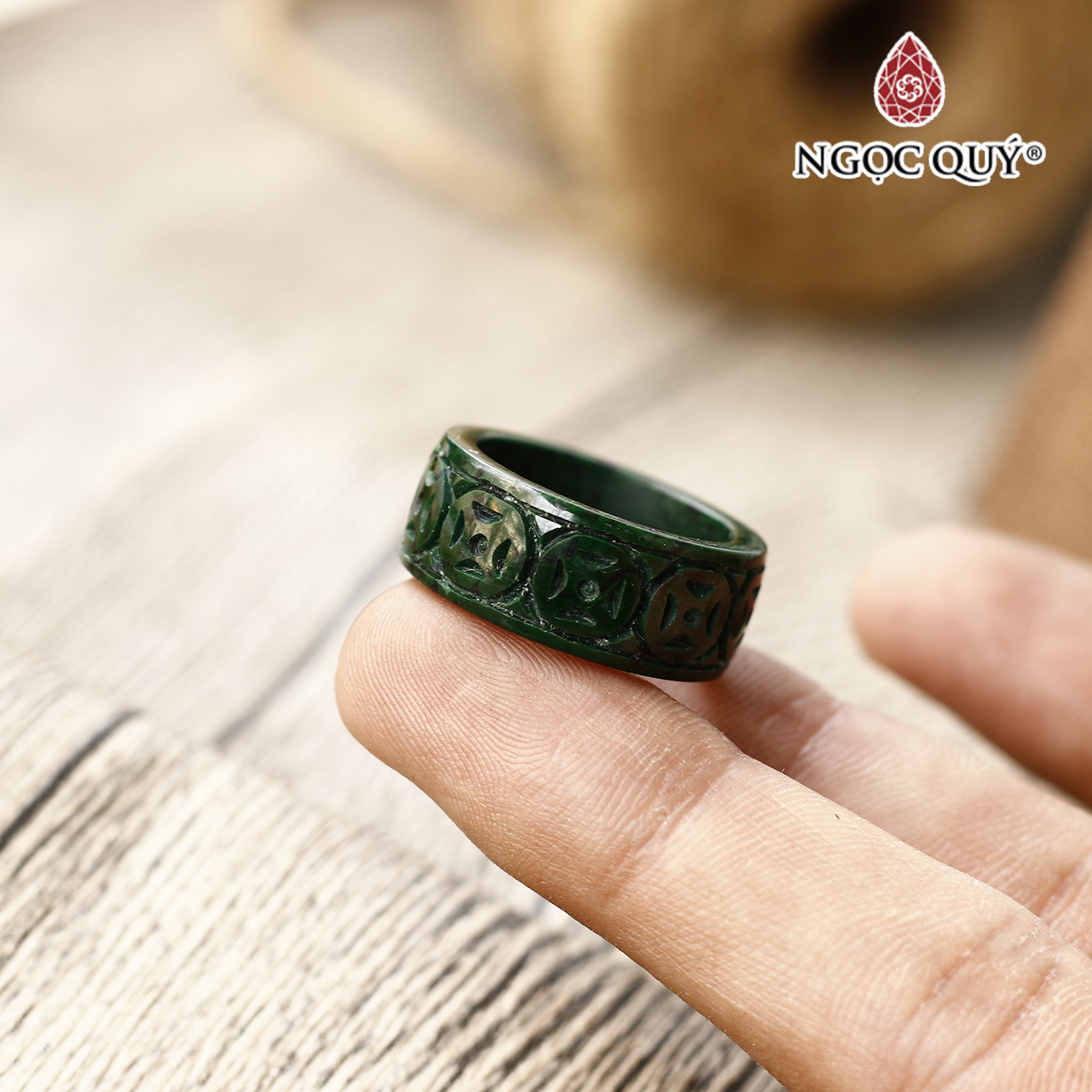 Nhẫn cẩm thạch sơn thủy khắc kim tiền mệnh hỏa, mộc - Ngọc Quý Gemstones