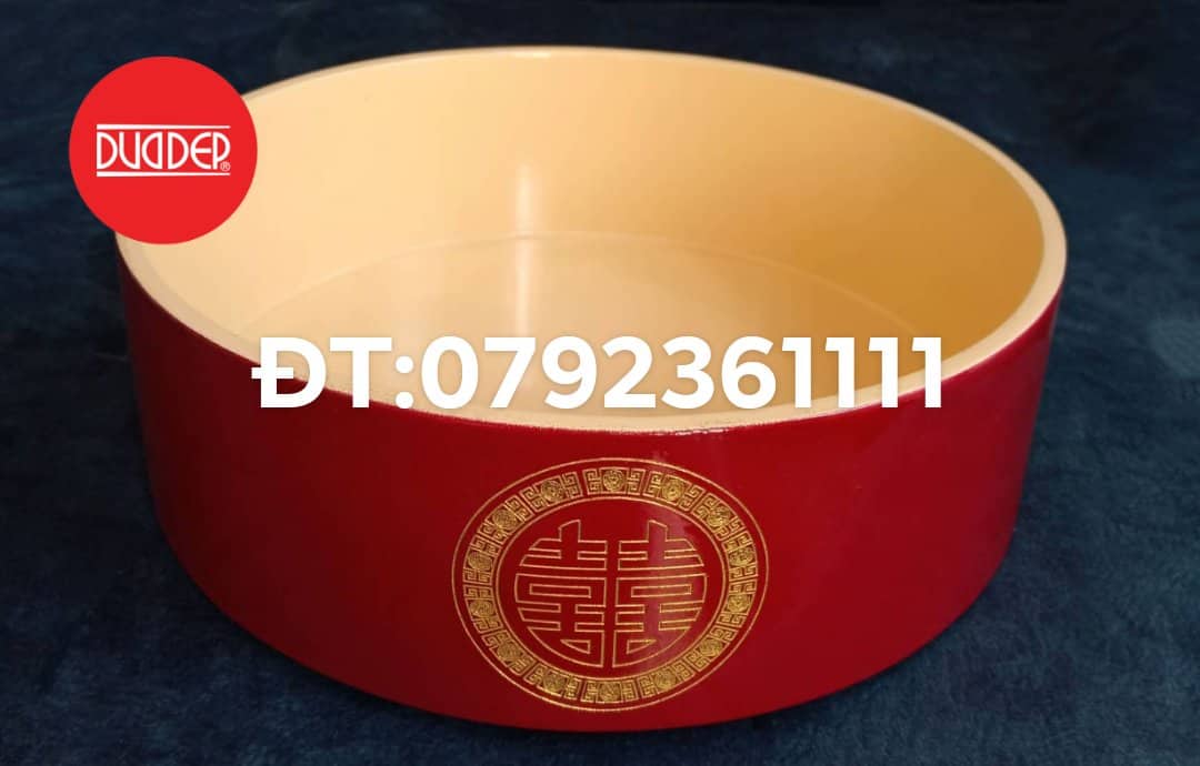 HỘP TRÁP SƠN MÀI XIN DÂU KHÔNG NẮP KÈM KHĂN PHỦ RỒNG PHƯỢNG