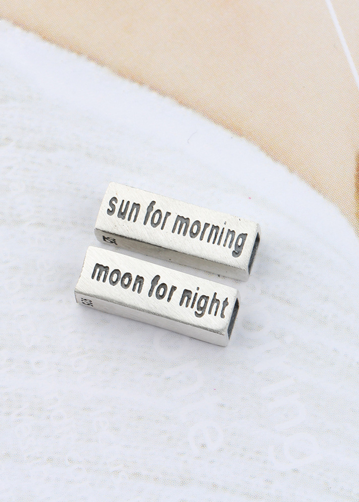 Charm đôi mặt trời - mặt trăng - Ngọc Quý Gemstones