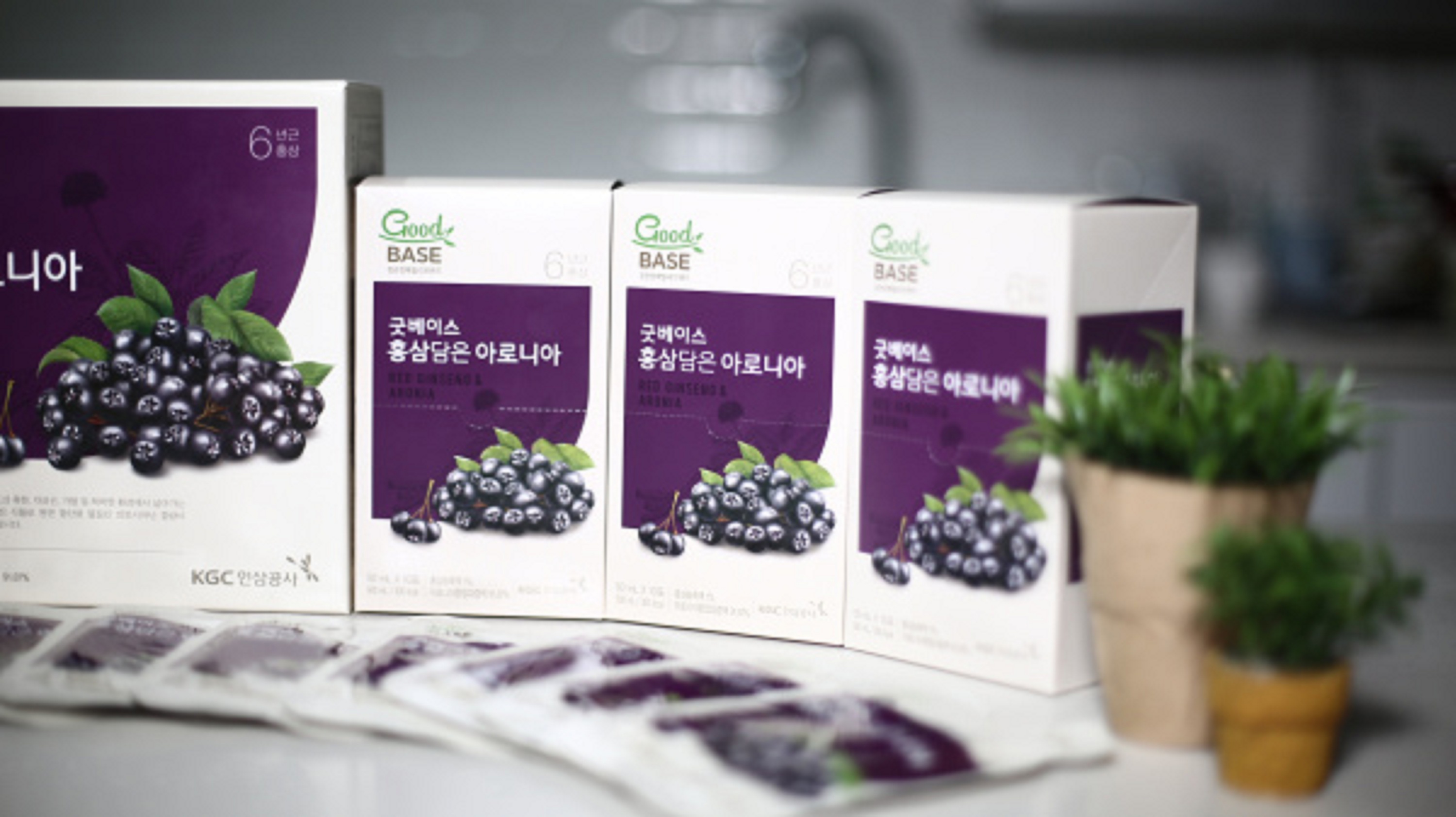 Nước Hồng Sâm Hàn Quốc Goodbase Tinh Chất Aronia