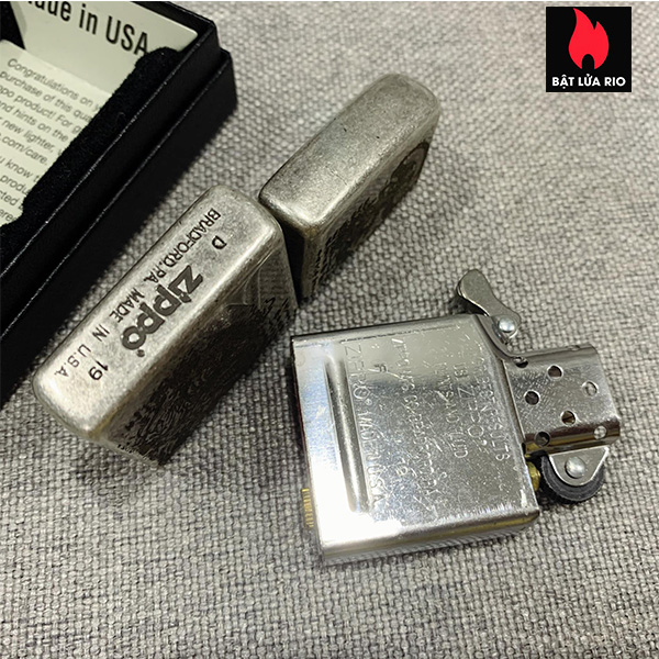 Bật Lửa Zippo Bạc Giả Cổ 121Fb Khắc Skull 10 – Zippo 121Fb.Skull10