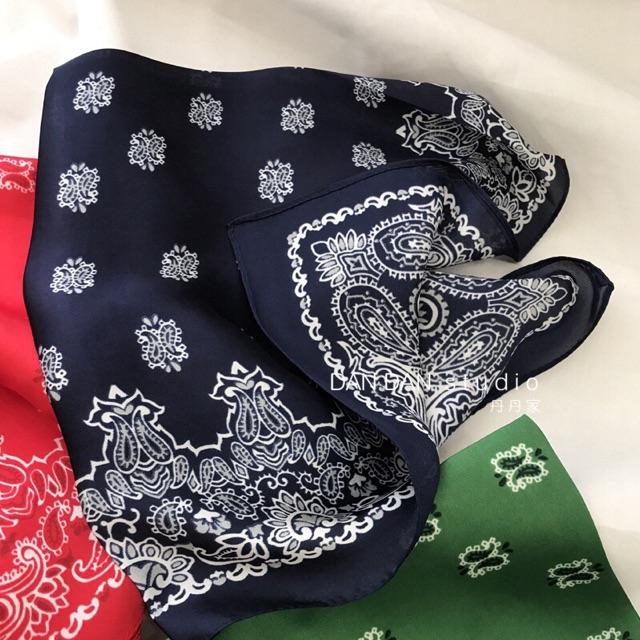 Khăn bandana lụa mini choàng cổ size 53x53cm in hoa văn hạt điều - Khăn turban