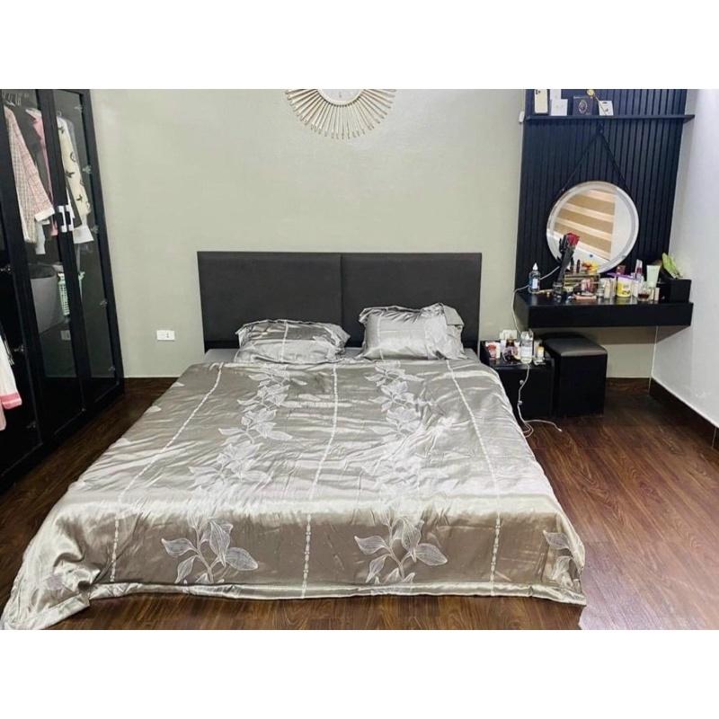 Bộ Chăn Ga Gối Gấm In Chìm Hoàng Gia Hàng Nhập Khẩu 4 Món