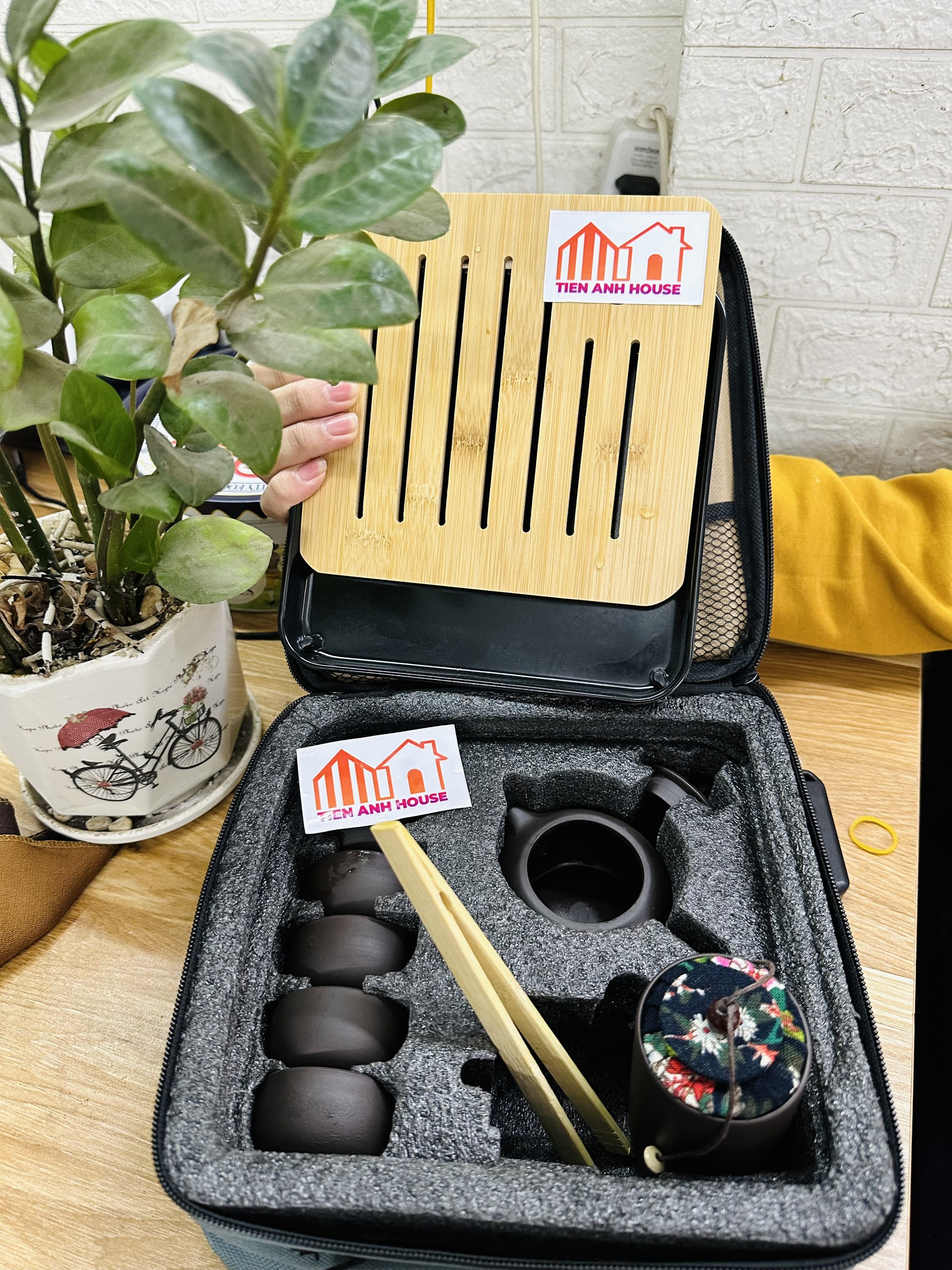 BỘ ẤM CHÉN TRÀ ĐẠO FULL ĐẦY ĐỦ PHỤ KIỆN, TÚI HỘP, KHAY TRÀ SANG CHẢNH