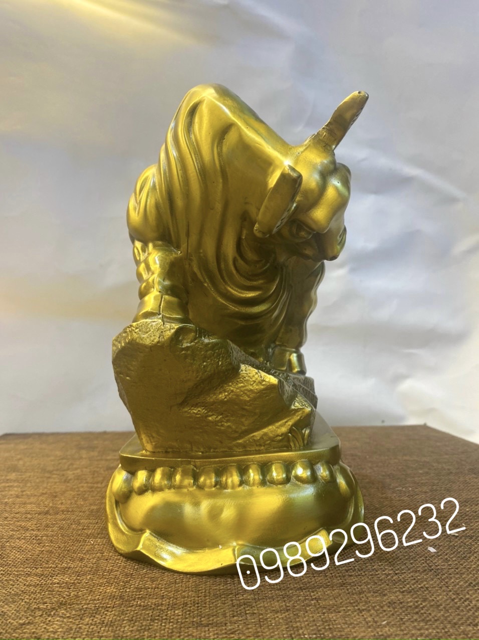 Tượng linh vật con Trâu phong thuỷ bằng đồng vàng cao 20cm - tượng trâu tài lộc
