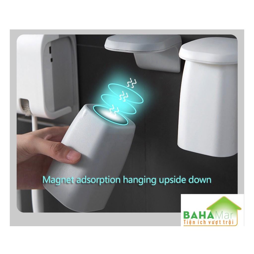 GIÁ TREO BÀN CHẢI ĐÁNH RĂNG TỰ ĐỘNG NHẢ KEM ĐÁNH RĂNG - 2 CỐC HÚT NAM CHÂM tiện sử dụng và sắp xếp gọn gàng