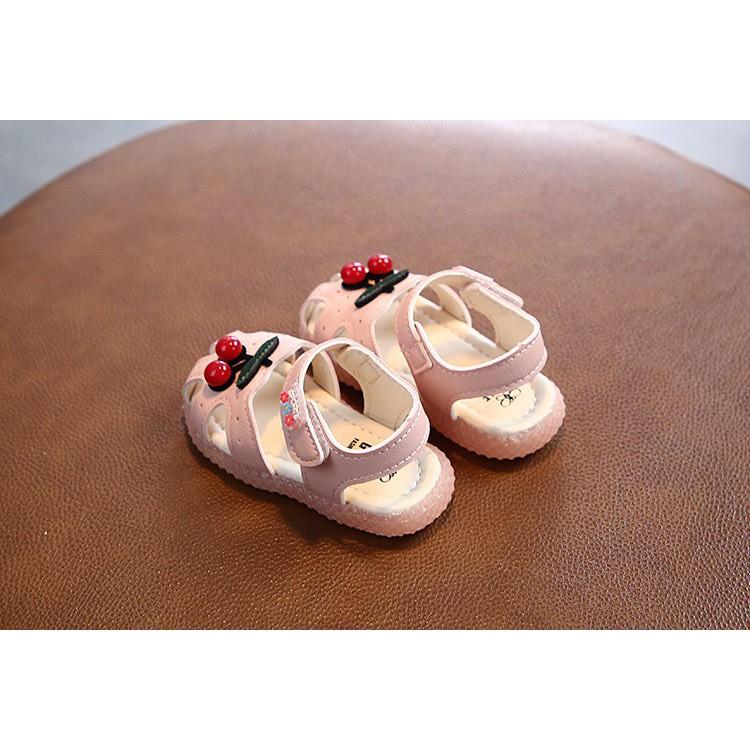 Giày sandal trẻ em quả Cherry kiểu dáng dễ thương đáng yêu cho bé gái BẾ BẾ SDB6