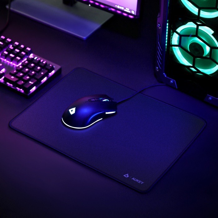 Miếng lót chuột máy tính chơi game AUKEY KM-P1 35x25cm bằng cao su chống trượt chống thấm nước tiện lợi - Hàng chính hãng