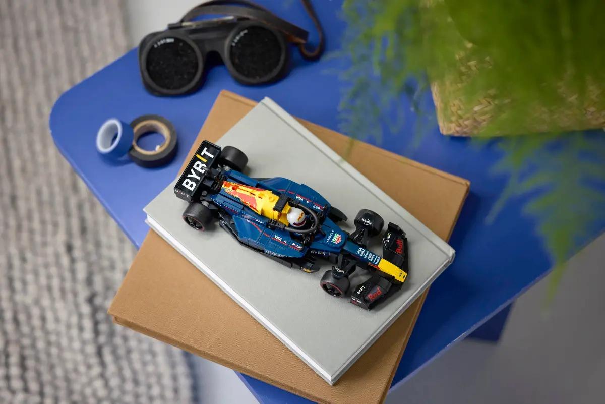 Đồ Chơi Lắp Ráp Xe Đua Oracle Red Bull Racing RB20 F1 - Lego Speed Champions 77243 (251 Mảnh Ghép)