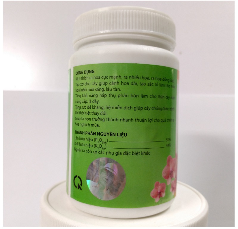 Combo 2 lọ phân bón NPK Tám Ngọc, Thân cây cao, lá to dài, phân nhánh nhiều, kích thích ra hoa cực mạnh, đồng loạt.....