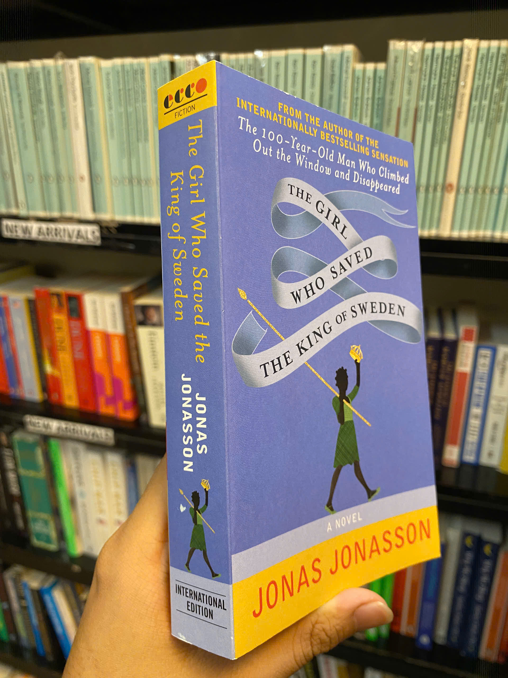 Sách - The Girl Who Saved The King of Sweden by Jonas Jonasson | Contemporary / Humor Fiction
