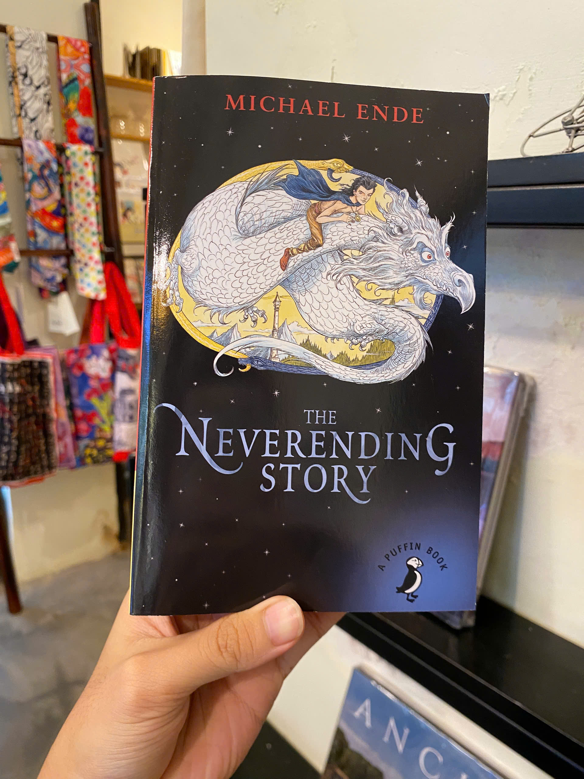 Sách - The Neverending Story by Michael Ende - Thiếu nhi tiếng Anh/Children's Books in English