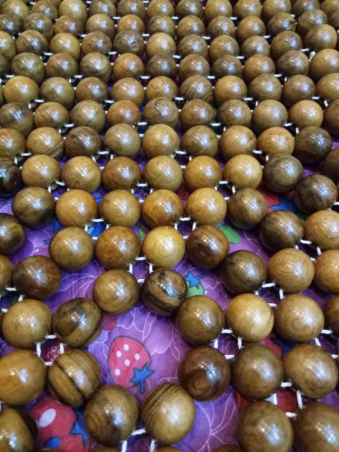 Chiếu Hạt Gỗ Bách Xanh Cao Cấp Hạt 1.6cm ( video , hình thật )