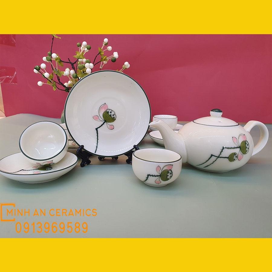 Ấm chén men kem gốm Minh An Bát Tràng hoa văn vẽ tay thủ công đài sen
