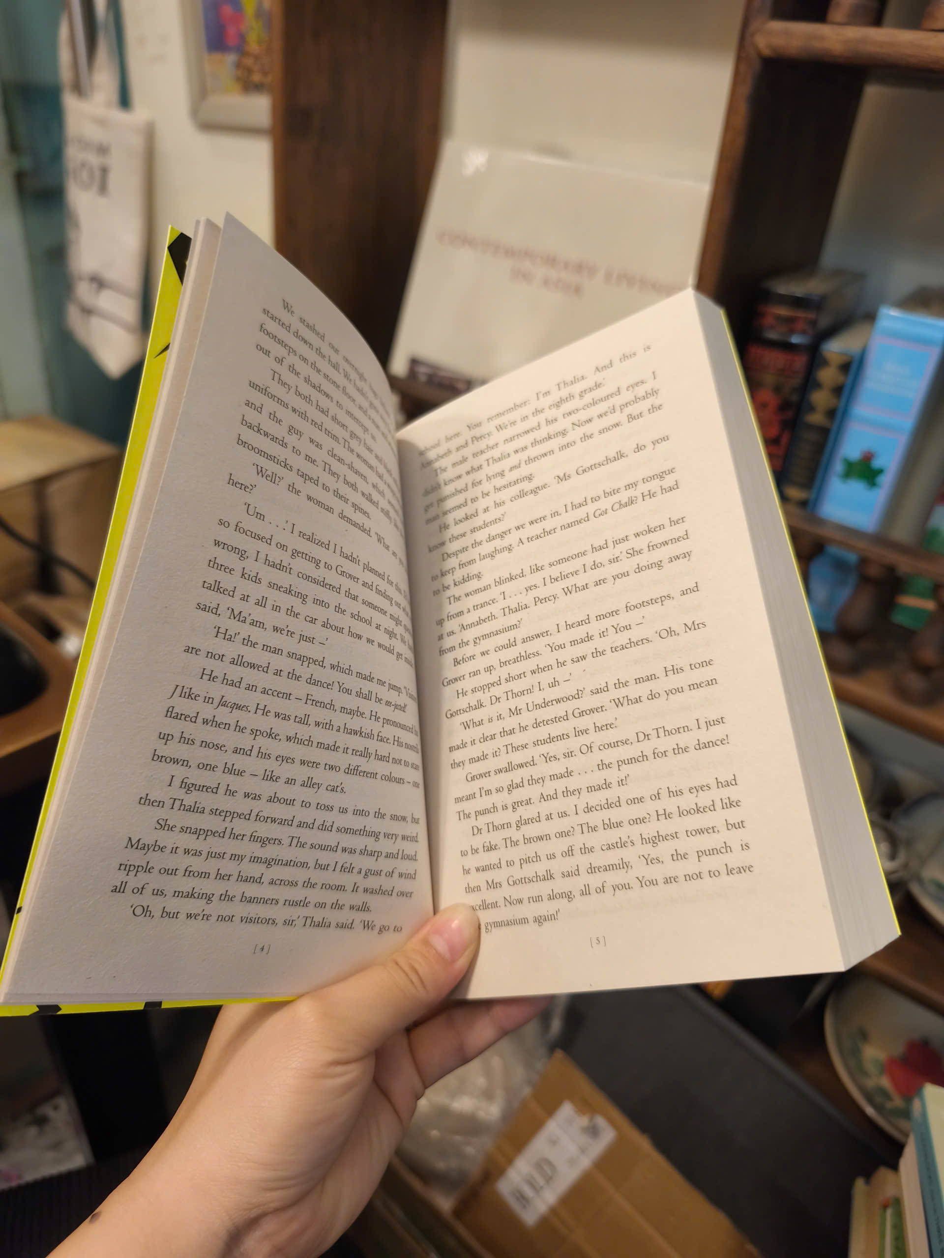 Sách - Percy Jackson And The Olympians The Titan's Curse by Rick Riordan