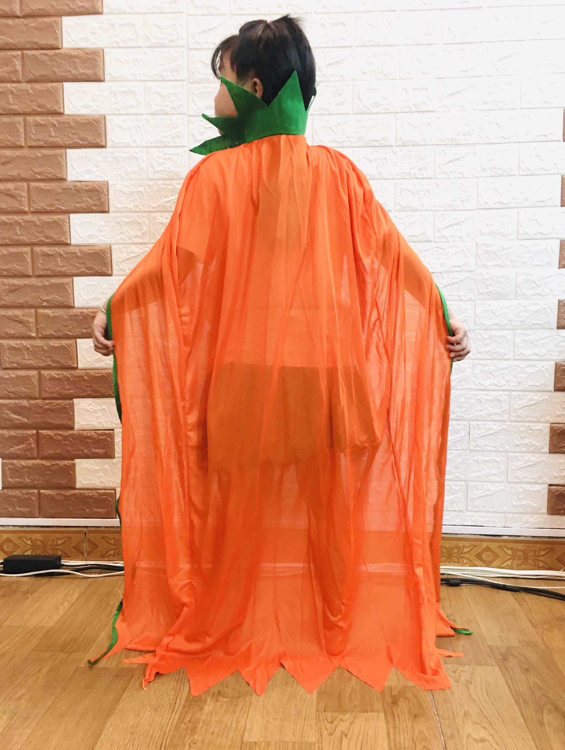 Áo choàng bí ngô hoá trang halloween 120cm