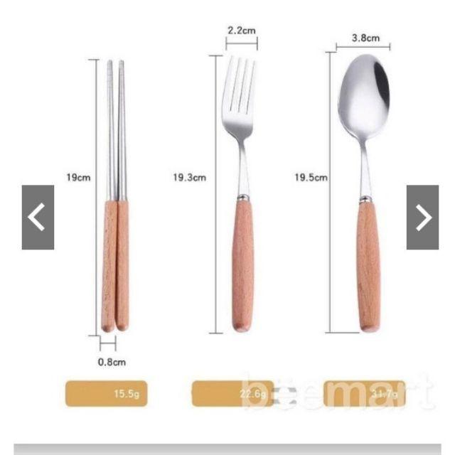 Bộ thìa dĩa inox cán gỗ có hộp