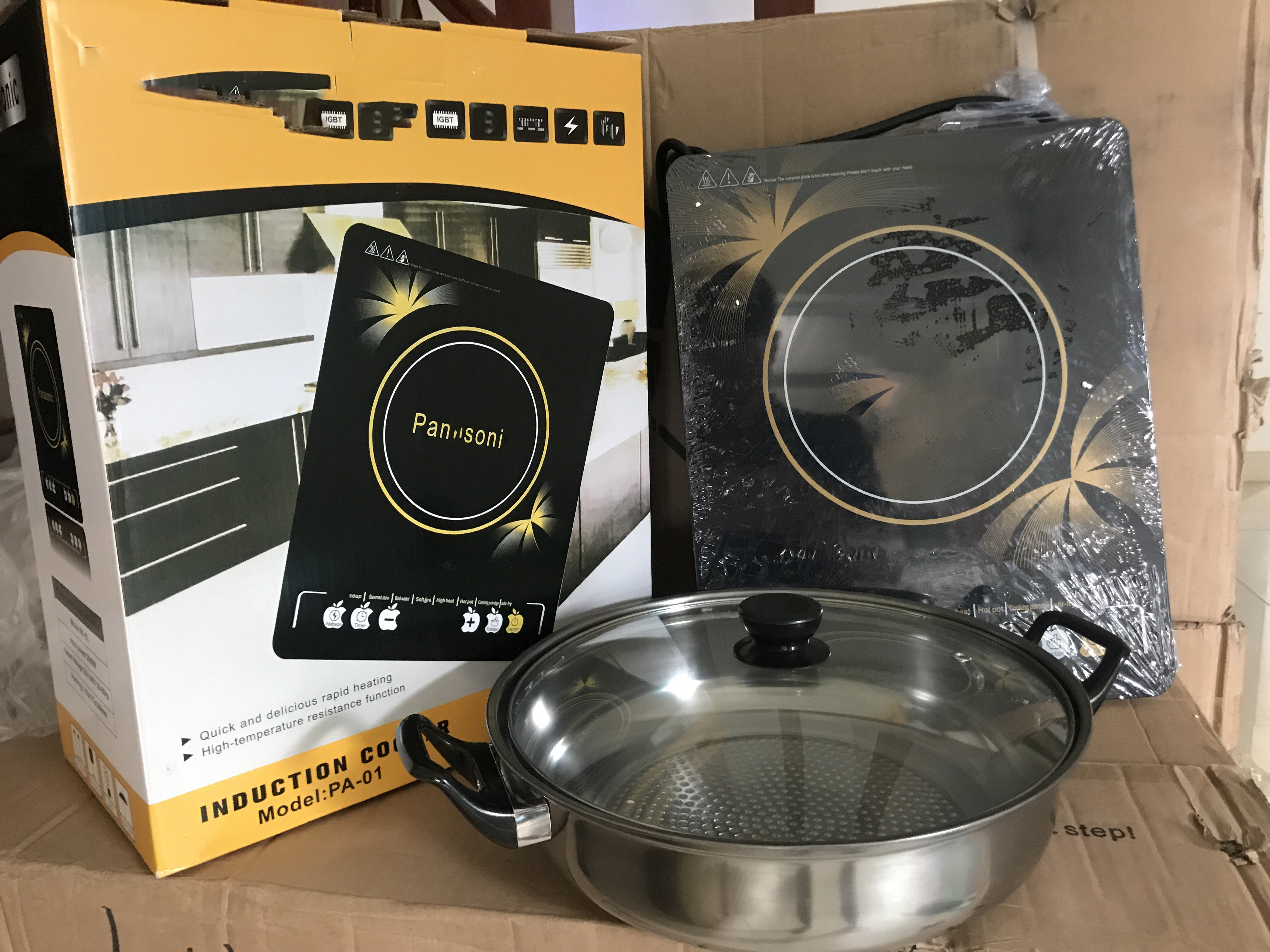 Bếp từ Pa/na/so/nic tặng kèm xoong BH 1 năm